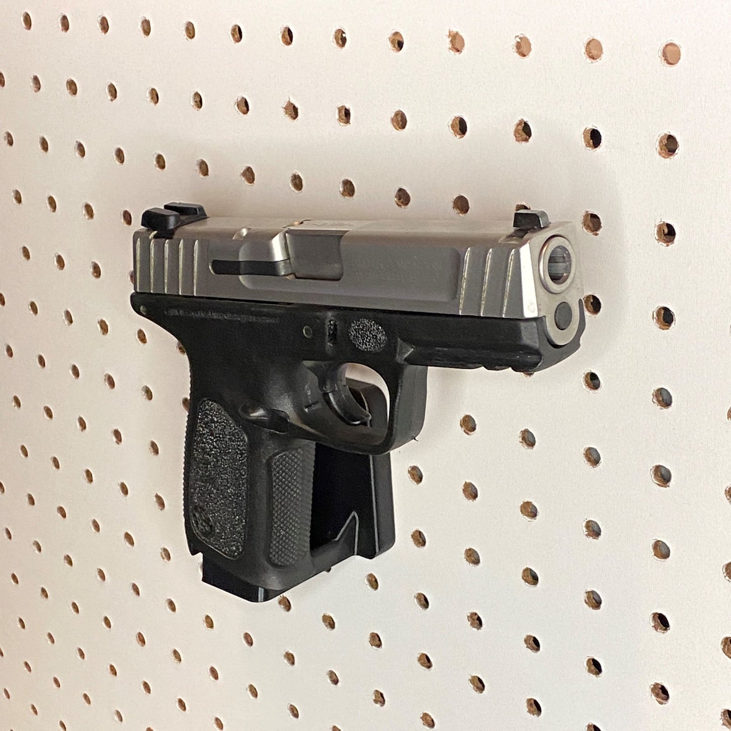 SD9 VE Pegboard Mount